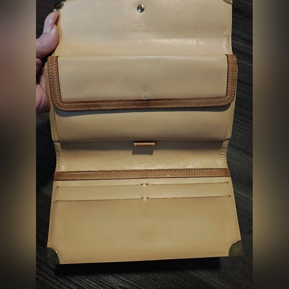 Takashi Murakami x Louis Vuitton Black Monogram Multicolore International Wallet - Picture 4 of 12